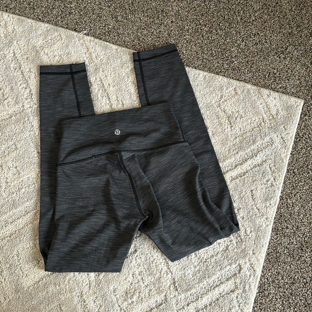 LULULEMON | HEATHER GRAY ALIGN LEGGINGS